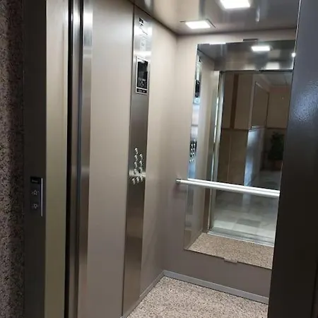 50meters 2 Bedrooms L Ug Parking L Ac L Wifi