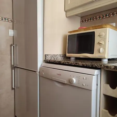 Apartment 50meters 2 Bedrooms L Ug Parking L Ac L Wifi *